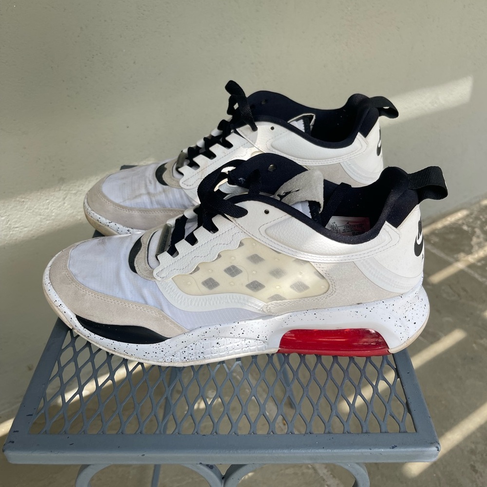 Nike Jordan Max 200